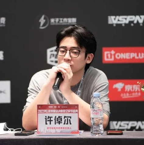 鲨鱼和平精英直播间_走进鲨鱼哟和平精英直播间，热血与欢乐的电竞之旅