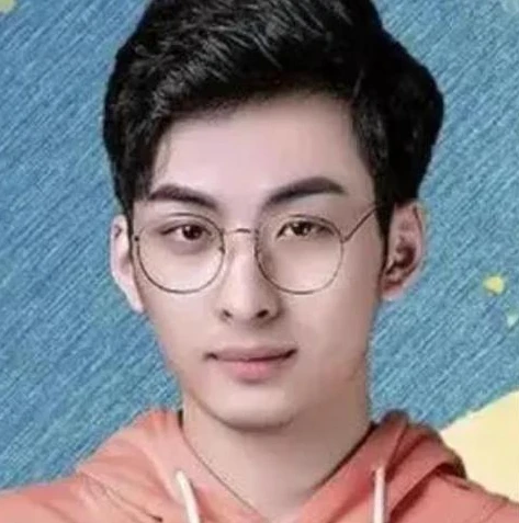 王者荣耀直播吕德华视频_边路之怪吕德华，王者荣耀直播中的独特魅力
