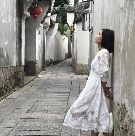 第五人格雕刻家被电车撞倒_惊变，第五人格雕刻家与电车的致命邂逅