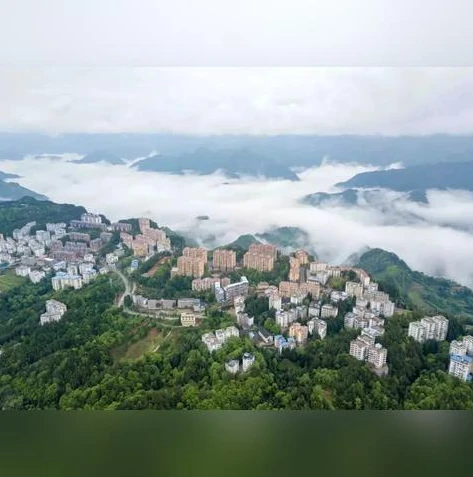 lol最需要操作的位置_英雄联盟,操作之巅——那些最考验操作的英雄