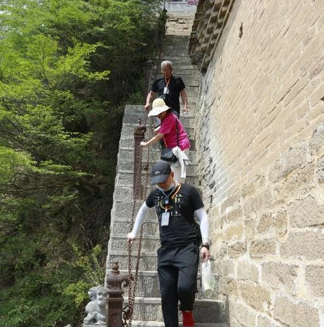 dnf手游资讯团本怎么开_DNF手游团本开启全解析,探索团本之旅的必备指南