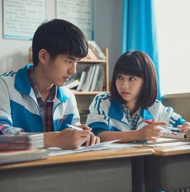 第五人格闪动头像选哪个好一点_第五人格闪动头像选择全解析,个性与价值的权衡