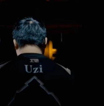 lpl k神_K神，英雄联盟LPL的传奇之星