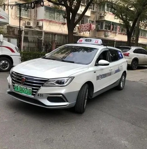 第五人格帅气的皮肤_第五人格，帅气皮肤大赏，惊艳背后的独特魅力