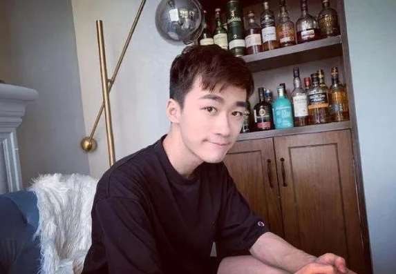 和平精英直播不求人直播_和平精英，看不求人直播，领略顶尖游戏技巧与热血战斗