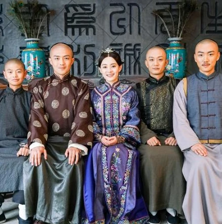 乱世王者游戏管家充值多少才有优惠_乱世王者游戏管家，探寻充值优惠的门槛