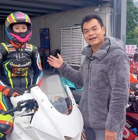 手机qq飞车训练模式在哪_QQ飞车手游训练模式全解析，寻找提升车技的专属空间