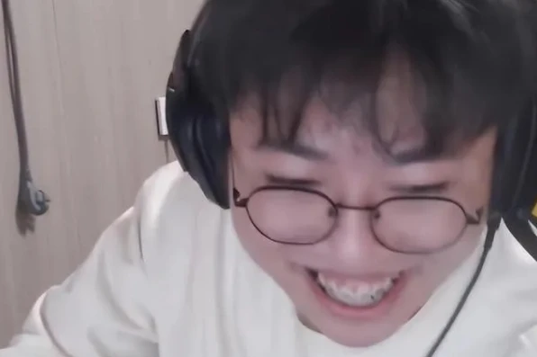 王者荣耀虎牙直播间狂魔哥解说是真的吗_探秘王者荣耀虎牙直播间狂魔哥解说，是真材实料还是徒有虚名？