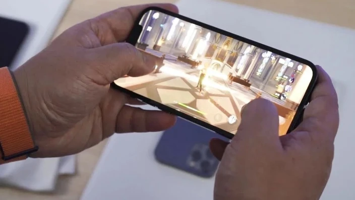 iphone8玩原神到底卡不卡_iPhone 8玩原神，小机身能否撑起大游戏？深度游戏测评