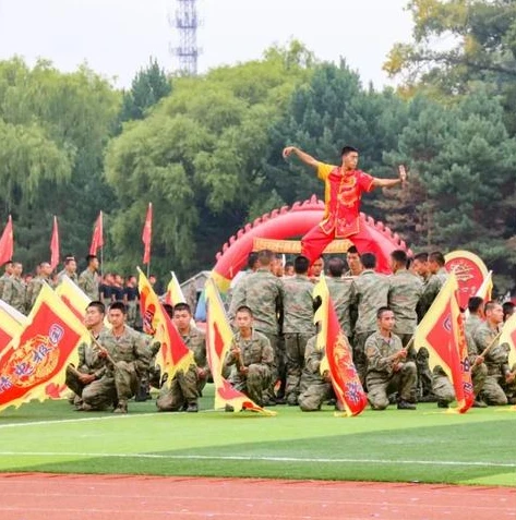 穿越火线枪战王者随风视频_〈穿越火线枪战王者〉随风解说，深度剖析游戏中的热血对战与策略技巧