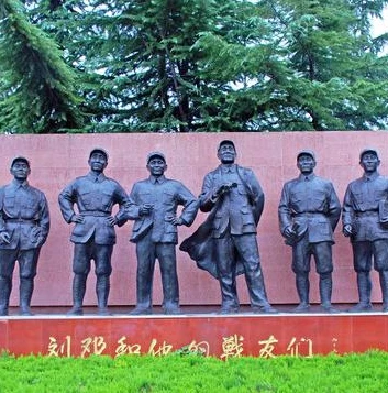 天涯明月刀长生剑是哪个大区_天涯明月刀长生剑，老区的往昔与现状