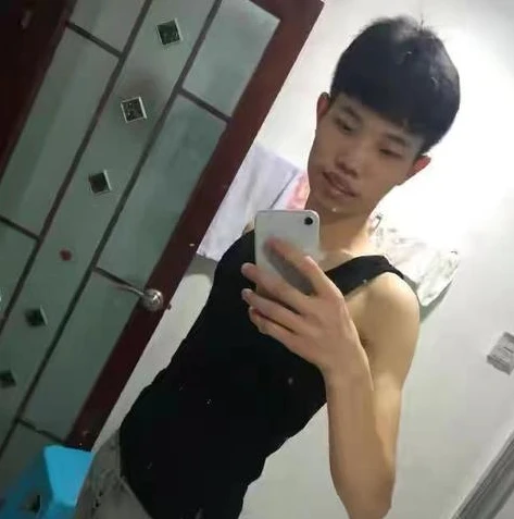 和平精英鲨鱼搞笑时刻_和平精英，鲨鱼掉分搞笑大赏