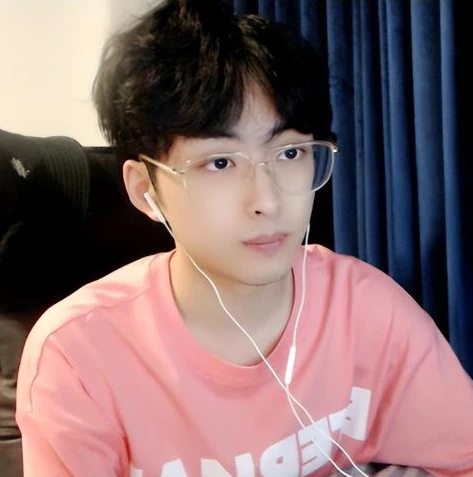 王者荣耀吕德华直播时间_回顾11月吕德华王者荣耀直播，那些精彩瞬间与独特魅力