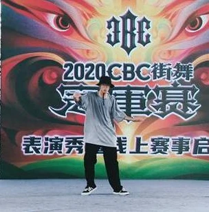 创造与魔法4399电脑版可以用手机玩吗_4399创造与魔法,电脑版能否在手机玩及相关操作全解析