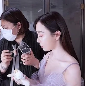 小五哥和小五嫂子玩和平精英是哪一集_小五哥和小五嫂子的和平精英欢乐之旅，游戏中的默契与趣事