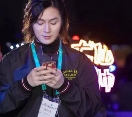 王者荣耀张大仙直播内容是什么_张大仙直播，王者峡谷的欢乐与攻略盛宴