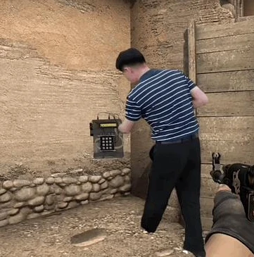 和平精英老六服怎么获得?_和平精英老六服获取全攻略，探索独特服饰的获取途径
