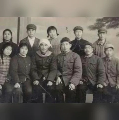 荒野行动多少岁可以玩了_荒野行动，年龄限制背后的考量与游戏体验