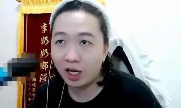 王者荣耀吕德华叫什么名字_吕德华遭遇对面辱骂，王者荣耀中的不文明现象与主播的应对