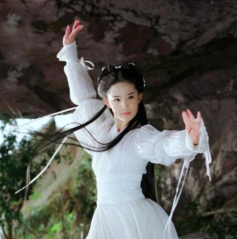 神雕侠侣电视剧刘亦菲在线观看_重温经典，（2006刘亦菲版）中的绝美江湖与动人爱情