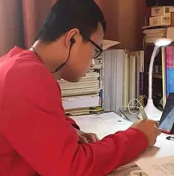 好玩手游游戏推荐男生_男生必玩的超好玩手游推荐