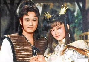 神雕侠侣1984潘迎紫版电视剧全集_重温〈神雕侠侣〉1984潘迎紫版，经典武侠的永恒魅力